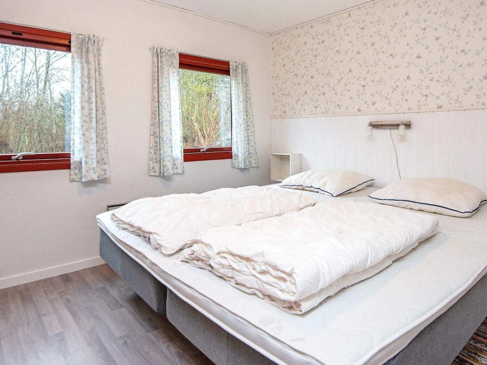 6 person holiday home in Sydals-By Traum