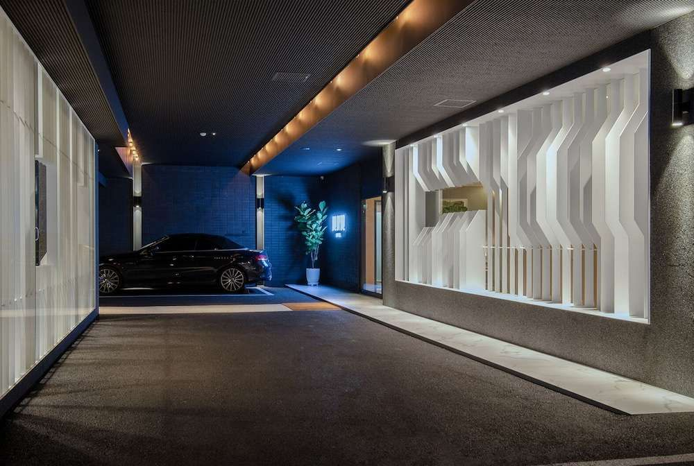 BLO BY BLO HOTEL