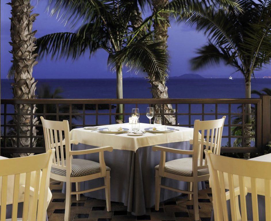 Princesa Yaiza Suite Hotel Resort