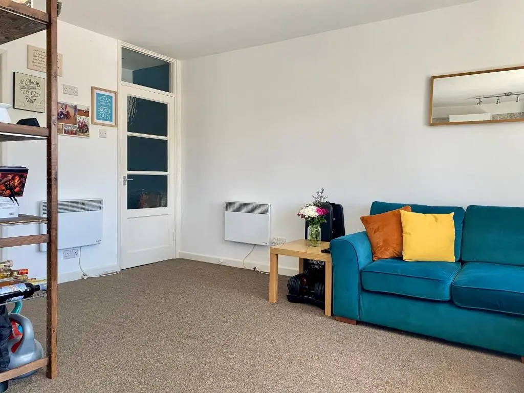 Cosy Flat - Access to City Centre/Airport/Stadiums