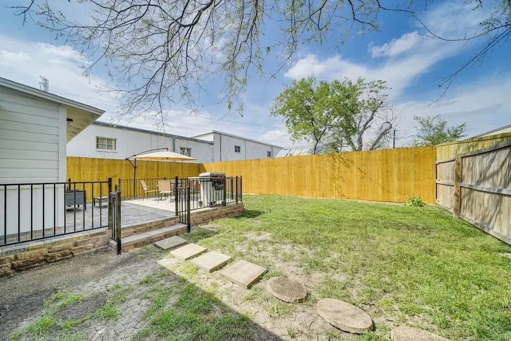 Sunny San Antonio Home Near Downtown: Pets Welcome