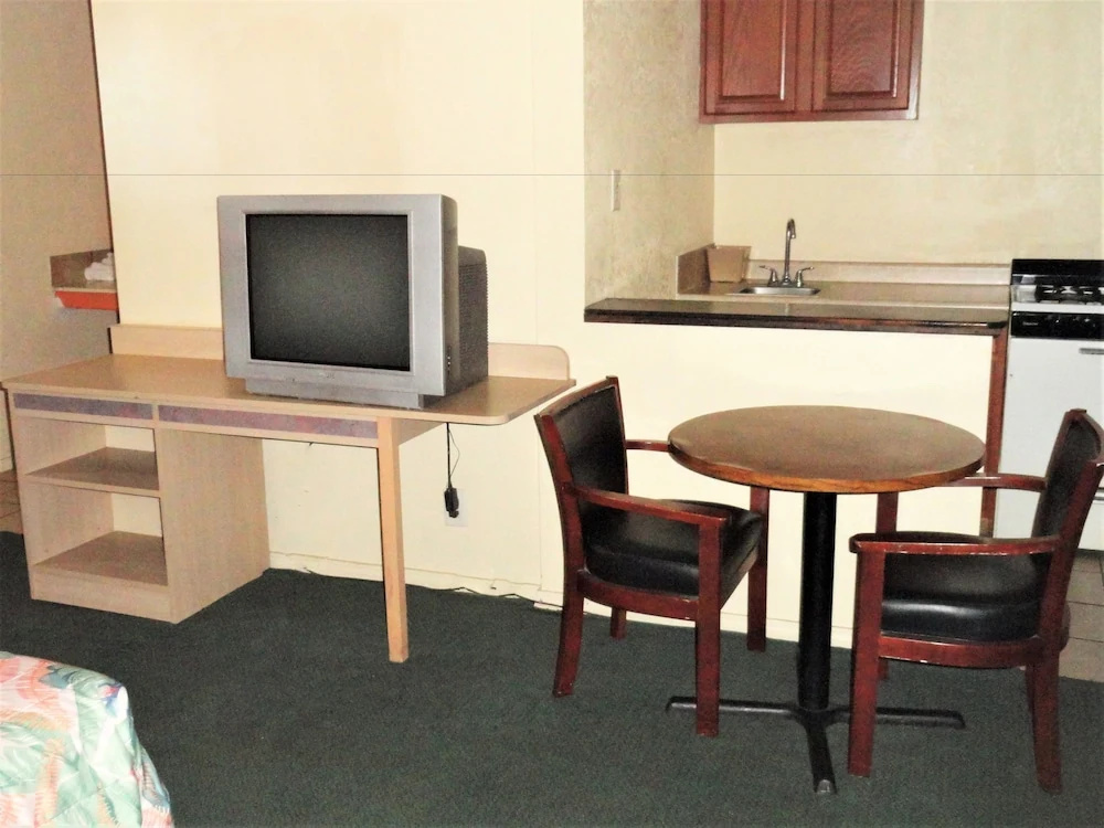 Economy Inn Lawton