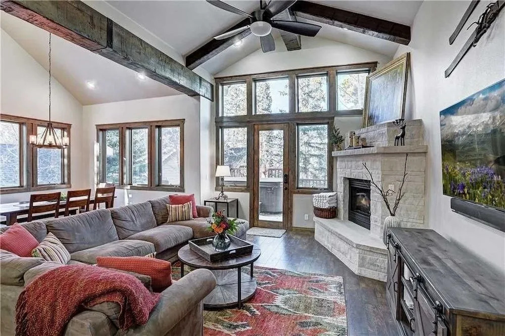 Highwood Hideaway by RedAwning