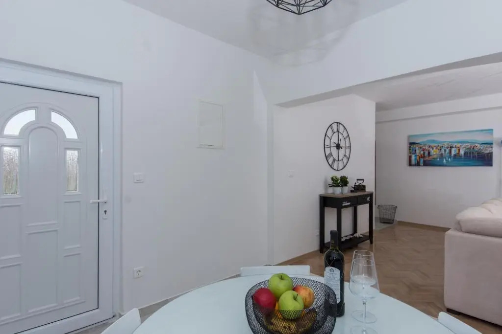 Apartment Mika1