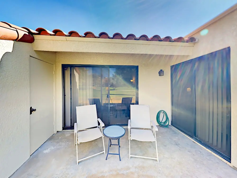 Palm Desert Resort Cc Gated 2br/1.5ba   Comm Pool/ Jac 2 Bedroom Condo