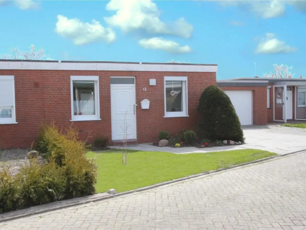 Holiday Bungalow in Dornumersiel
