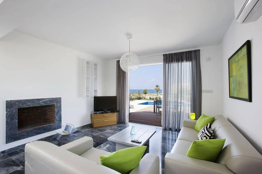 Paradise Cove Beach Villas