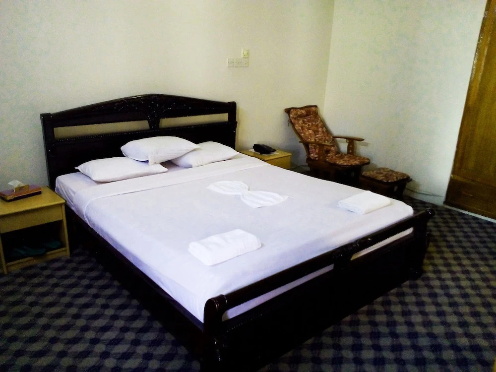 Hotel Center Point