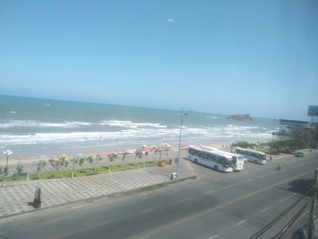 ONE SEASON BOUTIQUE HOTEL Vung Tau - BEACHFRONT