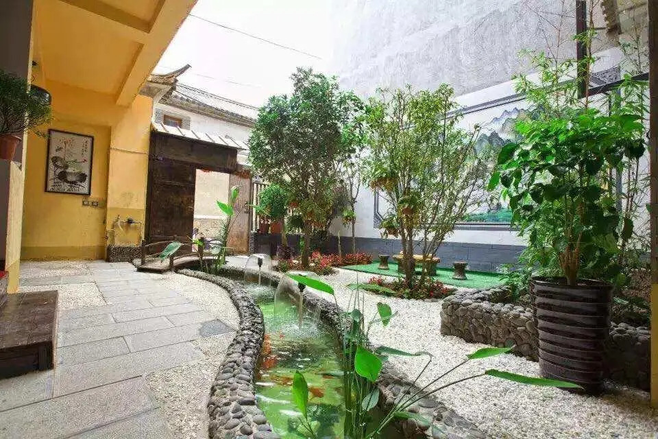 Ru Yi Ping An Hostel