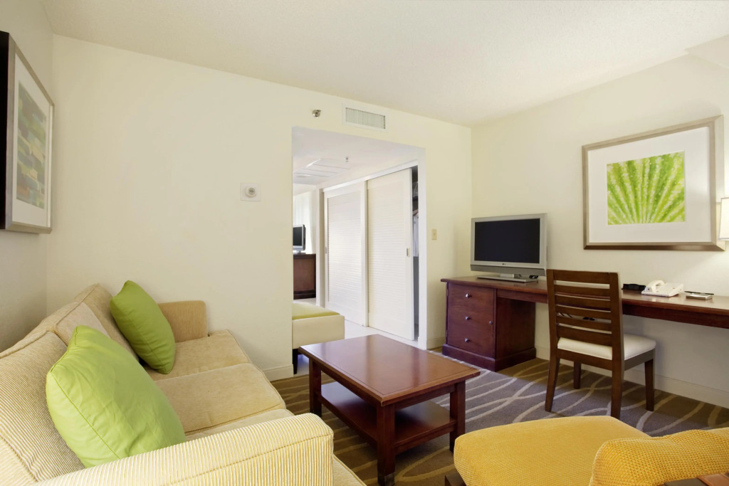 Bakers Cay Resort Key Largo, Curio Collection By Hilton