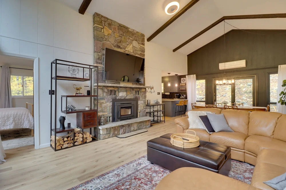 Pool, Tennis & More: Gouldsboro Getaway!