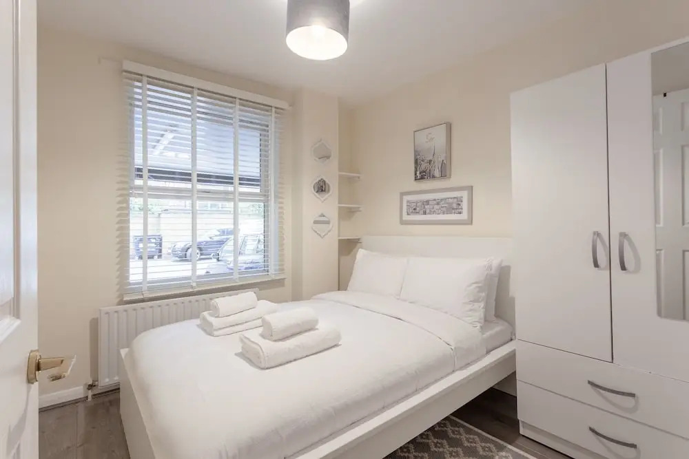 Stylish 4 Bedroom Property in East London
