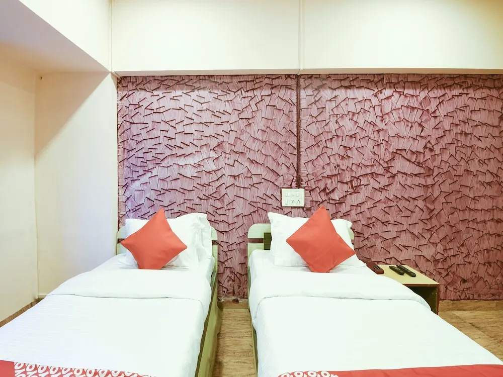 OYO Flagship 12273 Hotel Indraprastha