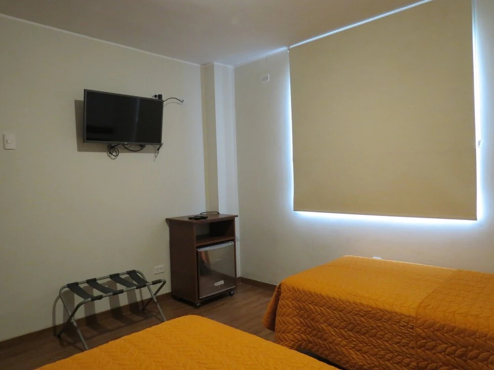 Miraflores Inn