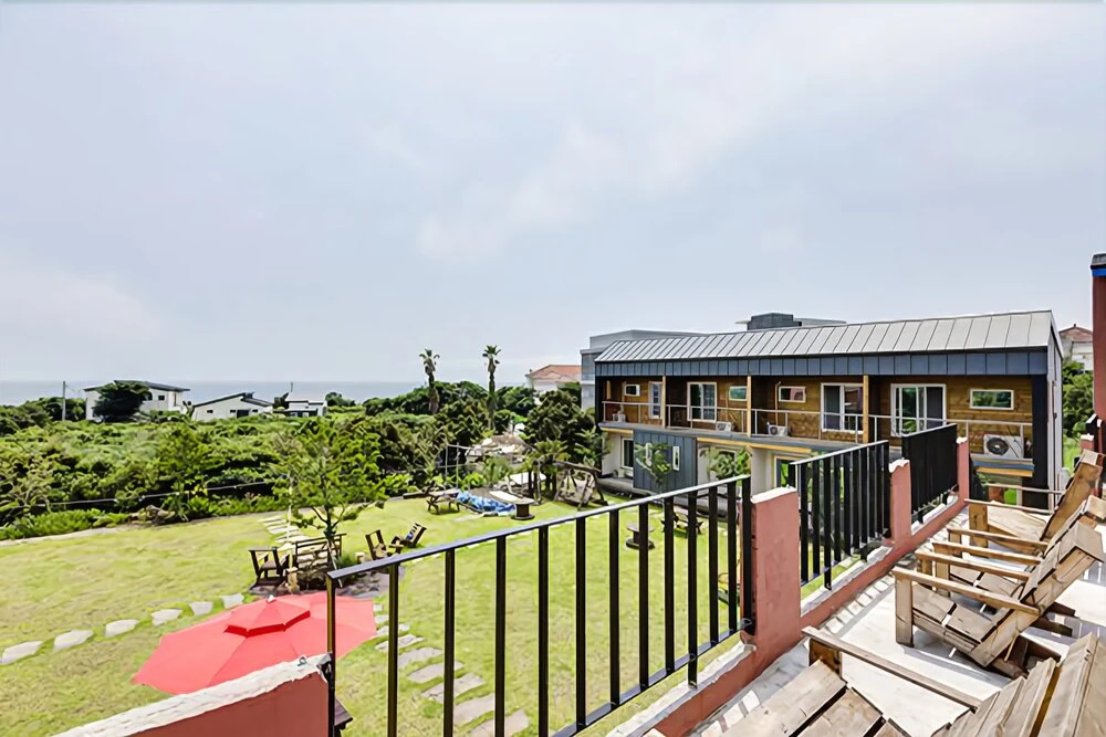 Seogwipo Red Piano Pension