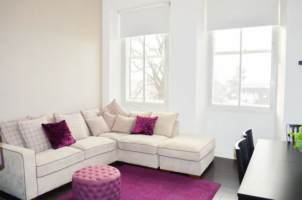 Traditional 2 Bedroom Home in Edinburgh