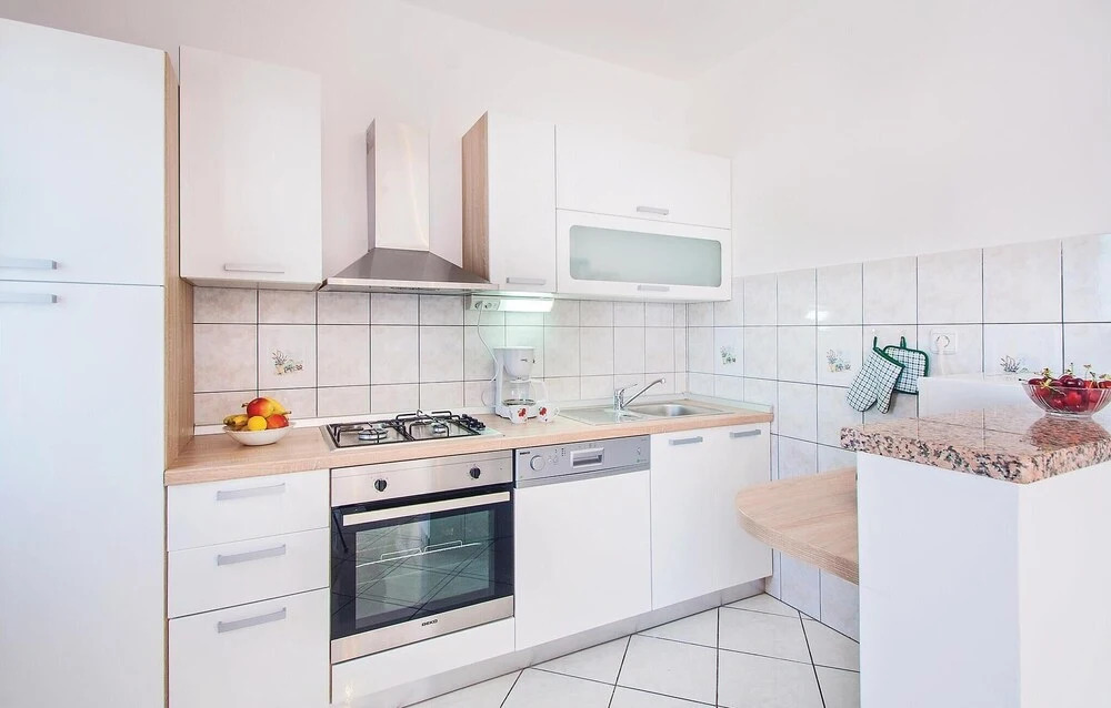 Beautiful Home in Pula With Wifi and 2 Bedrooms