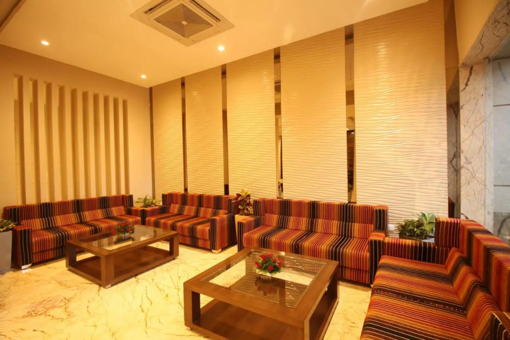Hotel Le Roi Raipur at Raipur Railway Station