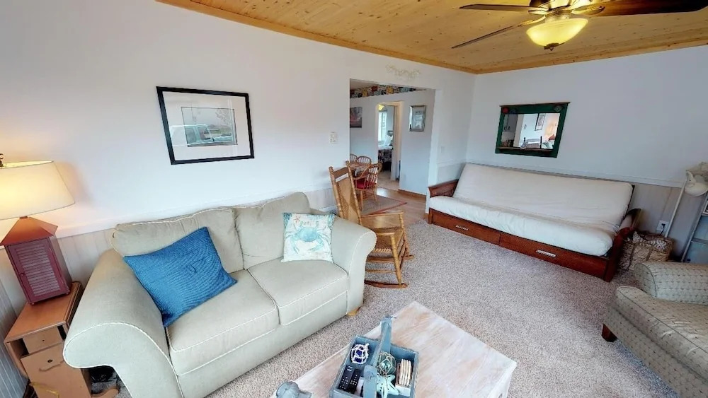 Brass Bell 2 Bedroom Cottage
