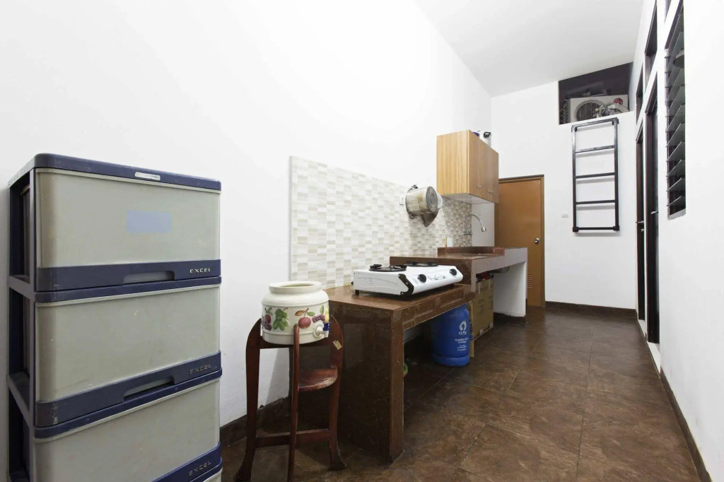 OYO Life 1609 Rawasari Residence