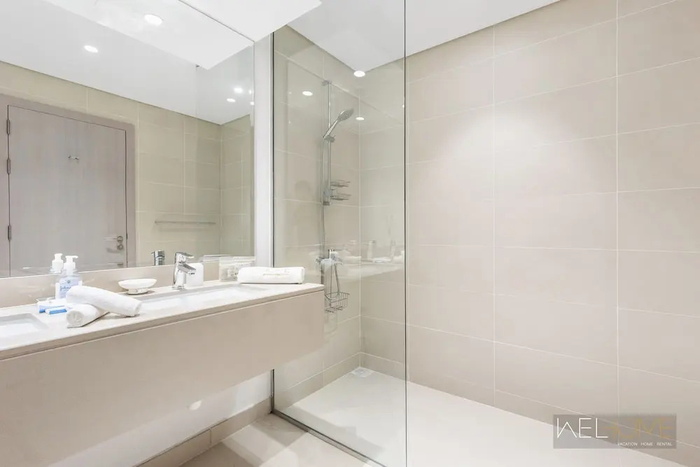 WelHome - Apt Close to Yas Waterworld and Ferrari Circuits
