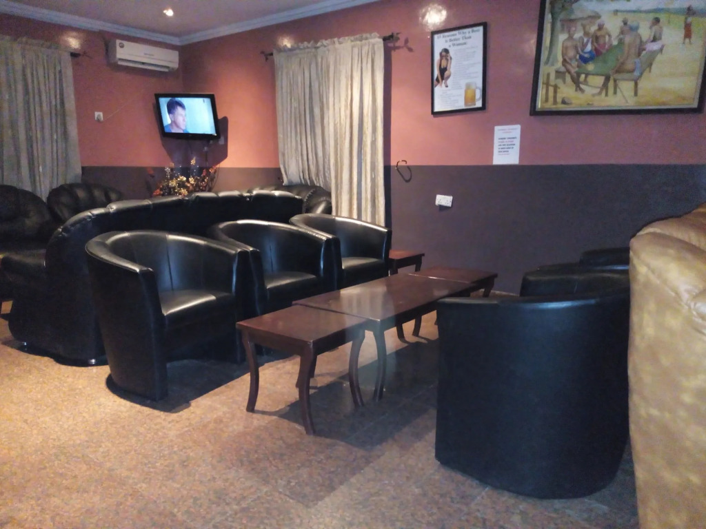 Richanthonio Suites