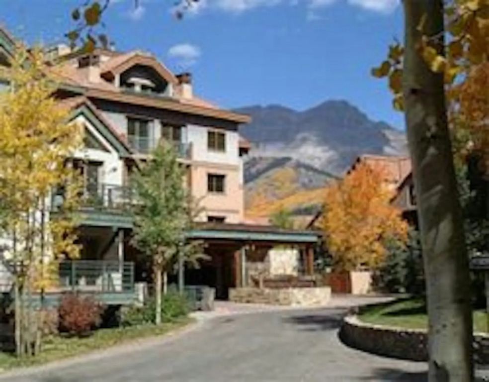 Inn at Lost Creek
