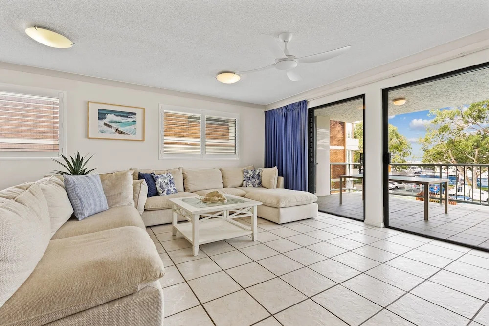 Riverdance Apt 8