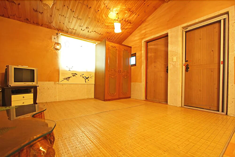 Yangpyeong Korean Cultural Home Pension