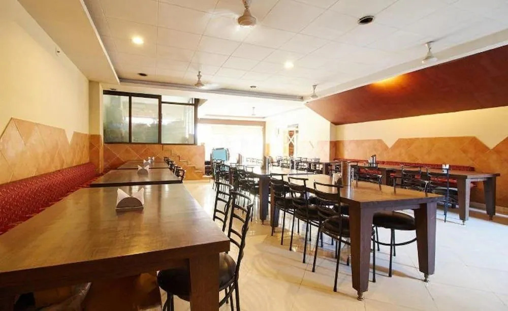 Hotel Savera