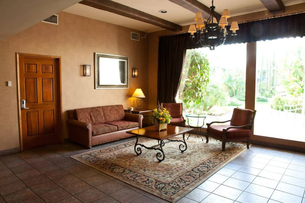 Legacy Resort Hotel & Spa