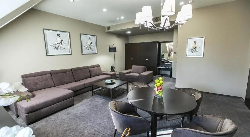 Bon Hotel