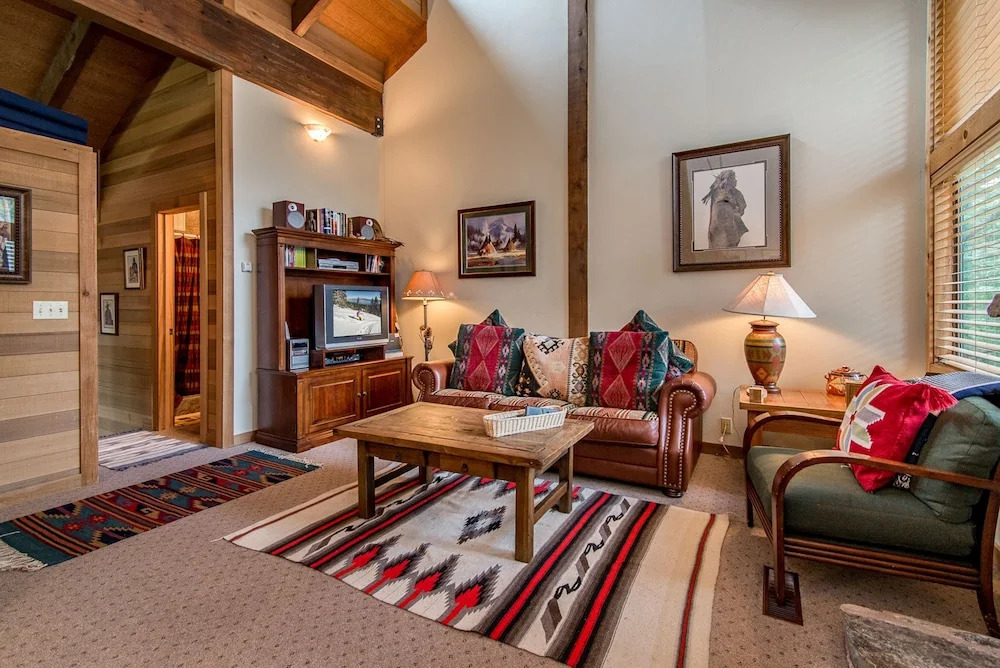 Truckee Condo 1 Mi. from Northstar by RedAwning