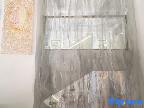 Bird's Nest Art Homestay (Beihai Old Street Beibu Gulf Plaza)