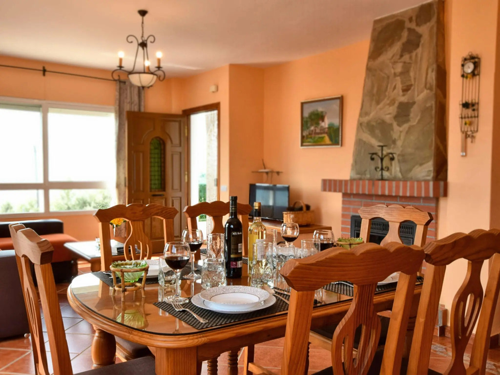 Lopera Cave Apartment with View