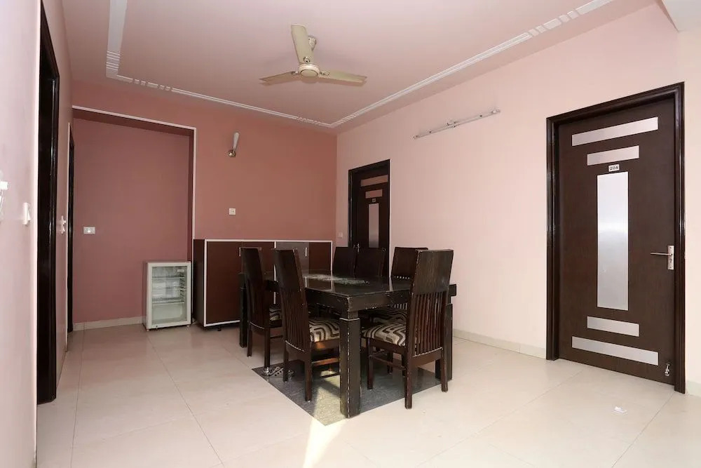 Prime by OYO Rooms