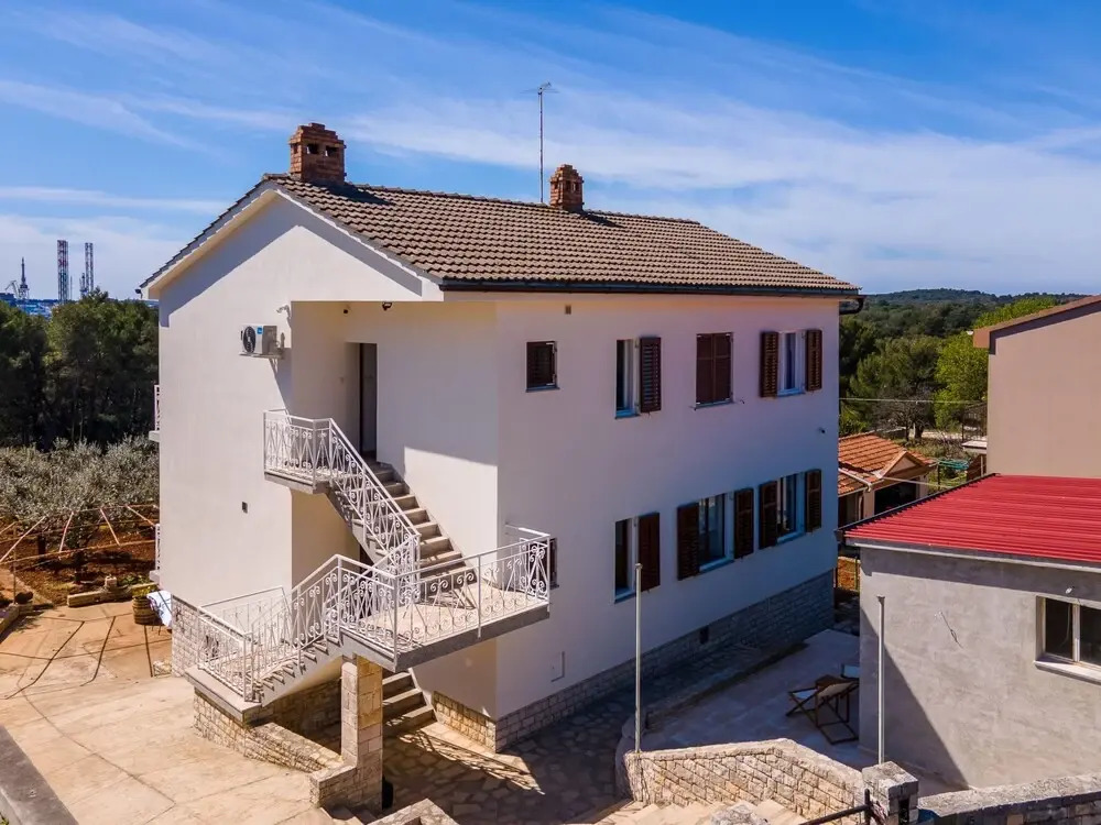 Maris Pula in Pula With 2 Bedrooms and 1 5 Bathrooms