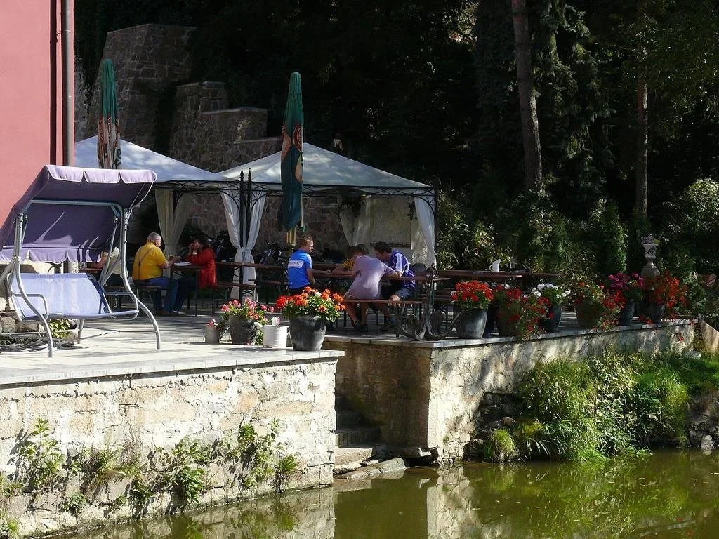 Hotel Ve Mlejně