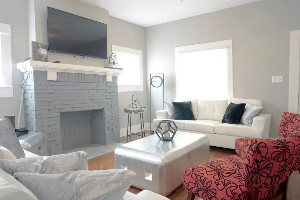 Dreamy Homes at San Antone 4 Apts, Sleeps 19!