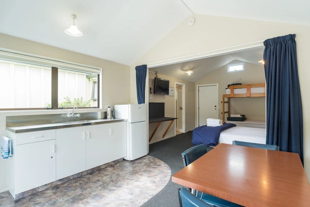 Kaiteriteri Recreation Reserve Cabins