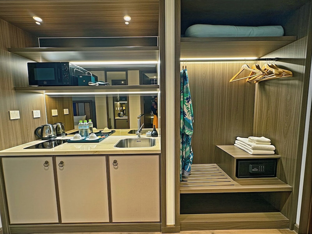 Bliss Driftwood Retreat By Mandala