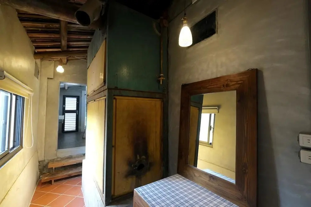 香蕉與黑膠 Yellow And Black Guest House