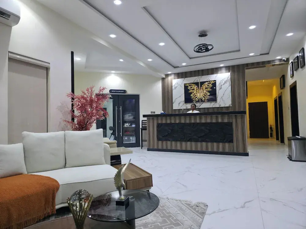 Ivotel Luxury Hotel