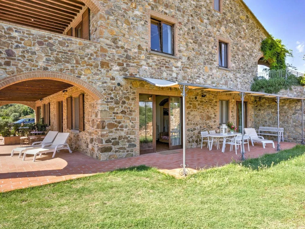 Farmhouse in Suvereto Near Etruscan Coast
