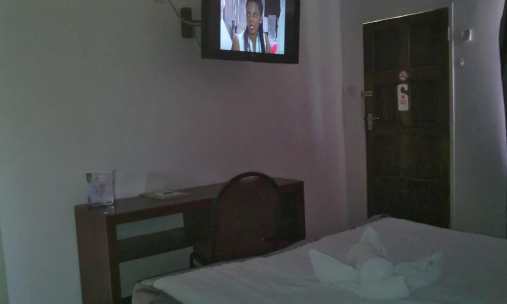 Mikelele Motel