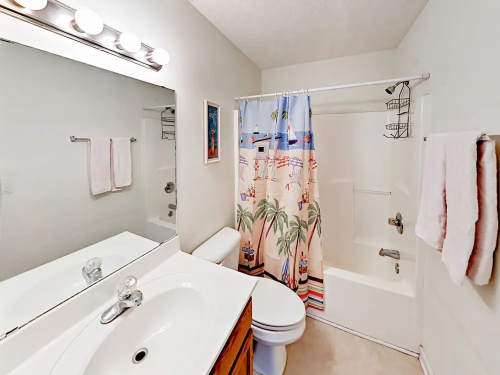 301 Chester Street Condo Unit B 2 Bedrooms 2 Bathrooms Condo