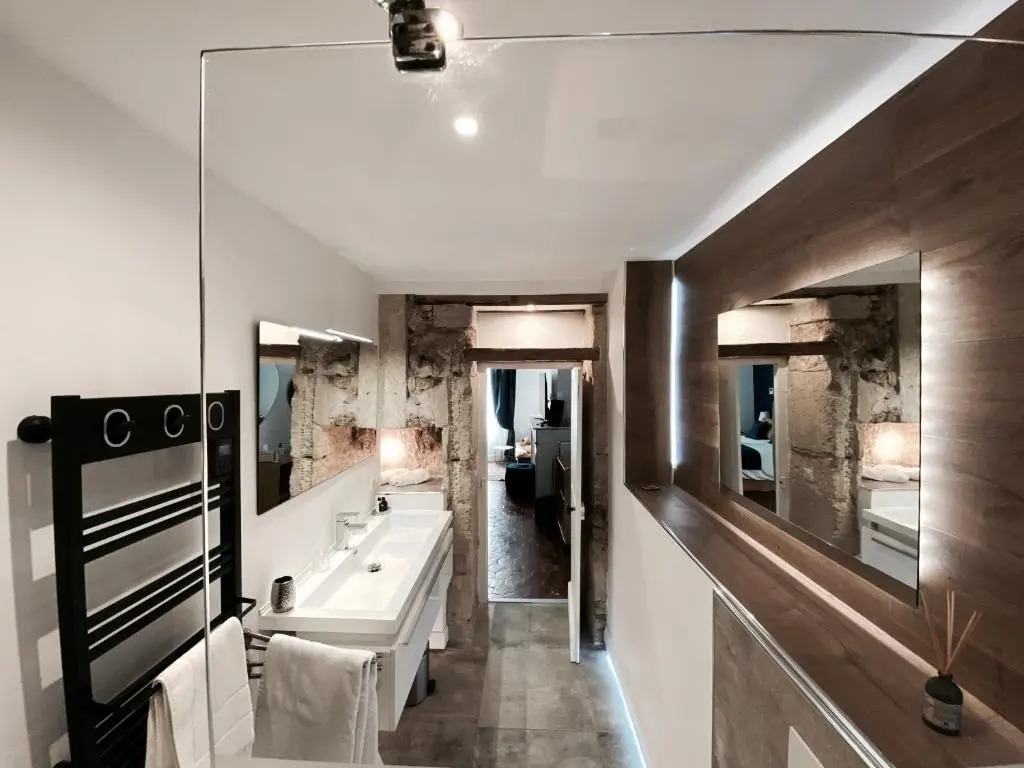 La Domitia - Maison dhôtes, massages & bien-être