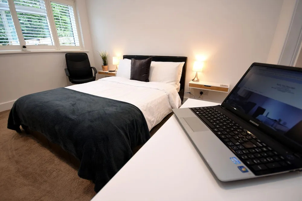 Apple Tree Place B&B