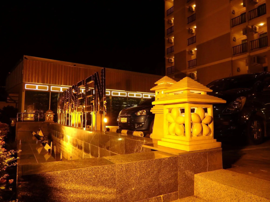 Pohseen Hotel